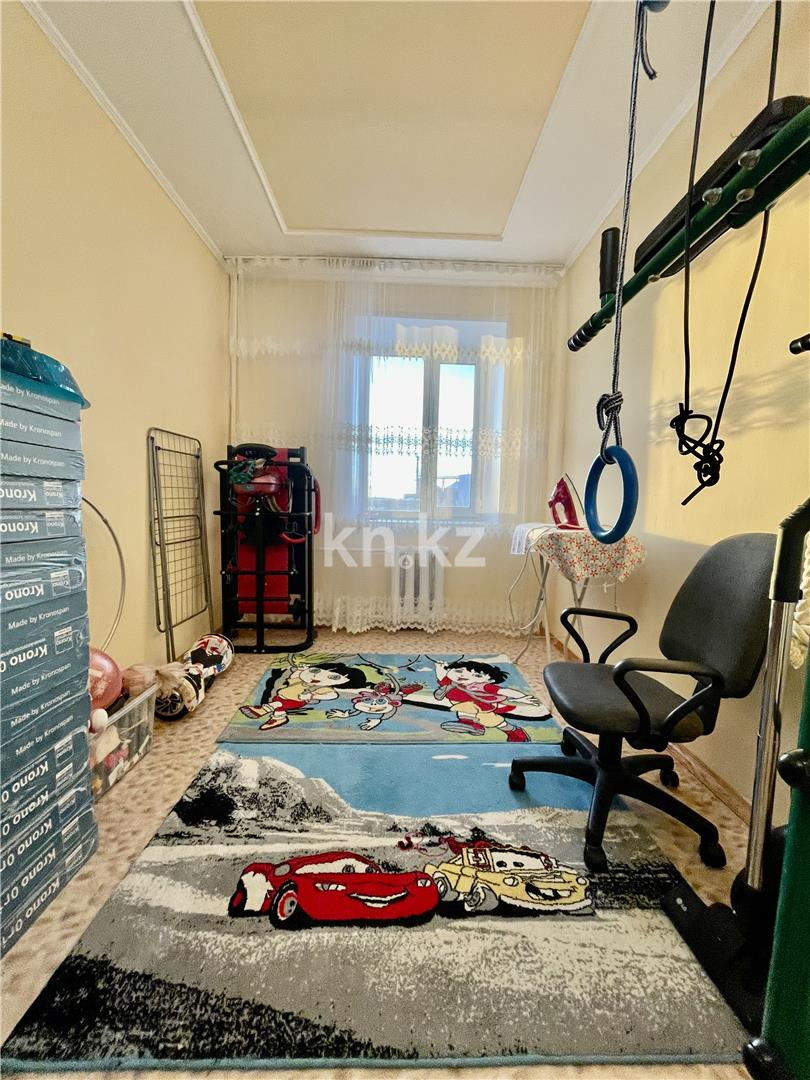 Продажа 4-комнатной квартиры, 78 м², ул. Потанина (Защитная), дом  70 в Караганде - фото 4