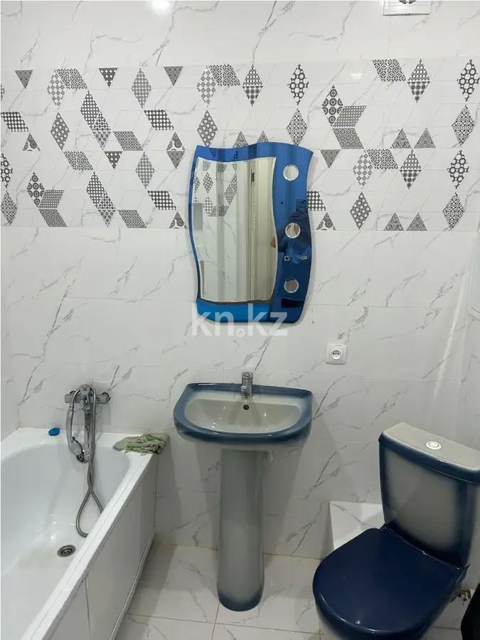 Продажа 1-комнатной квартиры, 46 м², ул. Муканова, дом  84 в Караганде - фото 4