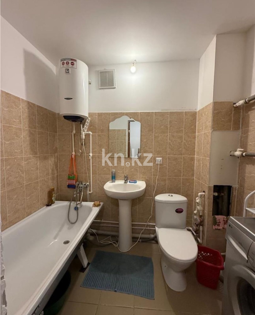 Продажа 1-комнатной квартиры, 37 м², ул. Ашимова, дом  24 в Караганде - фото 4