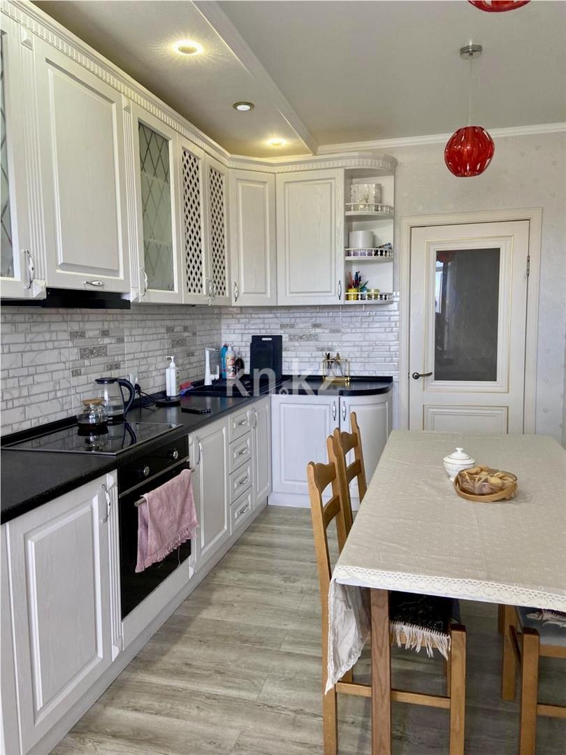 Продажа 3-комнатной квартиры, 109 м², пр. Республики, дом  42 в Караганде - фото 12