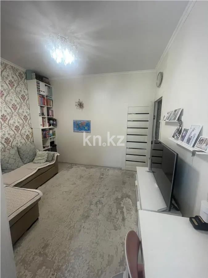 Продажа 1-комнатной квартиры, 40 м², мкр-н Аксай-4, дом  54 в Алматы