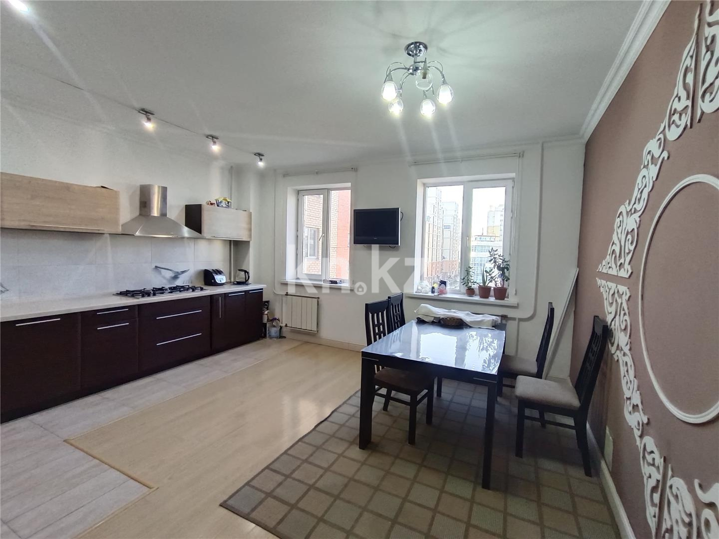 Продажа 3-комнатной квартиры, 134.2 м², ул. Иманбаевой в Астане - фото 4