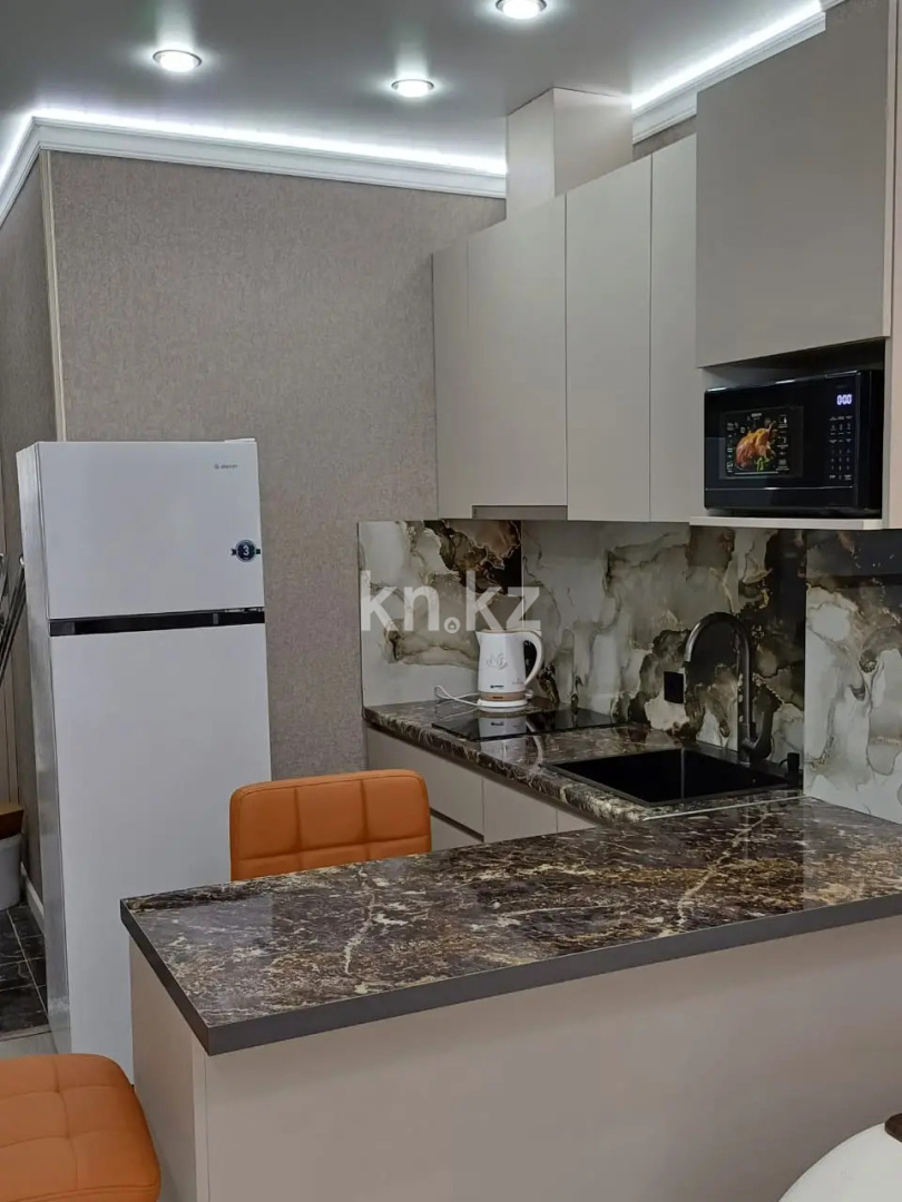 Аренда 2-комнатной квартиры посуточно, 56 м², Абая, дом  10/1 - пр. Сарыарка в Астане - фото 5