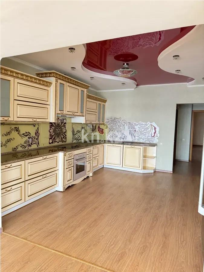 Продажа 7-комнатной квартиры, 300 м², ул. Аманжолова, дом  35/1 в Караганде - фото 3