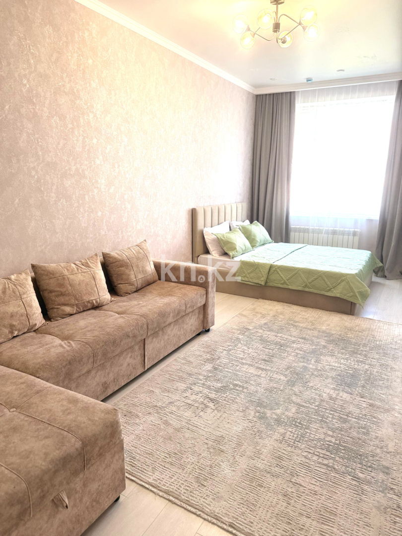 Аренда 3-комнатной квартиры посуточно, 86 м², пр. Кабанбай батыра, дом  64 - ул. Рыскулова в Астане - фото 3