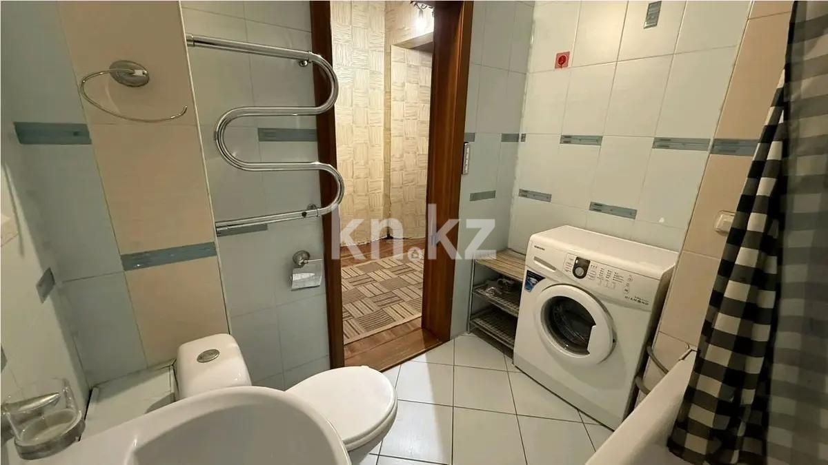 Продажа 1-комнатной квартиры, 48 м², ул. Жарокова, дом  217б в Алматы - фото 5