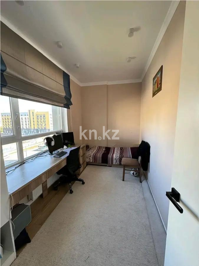 Продажа 3-комнатной квартиры, 70 м², ул. Байтурсынова, дом  6 в Астане - фото 3