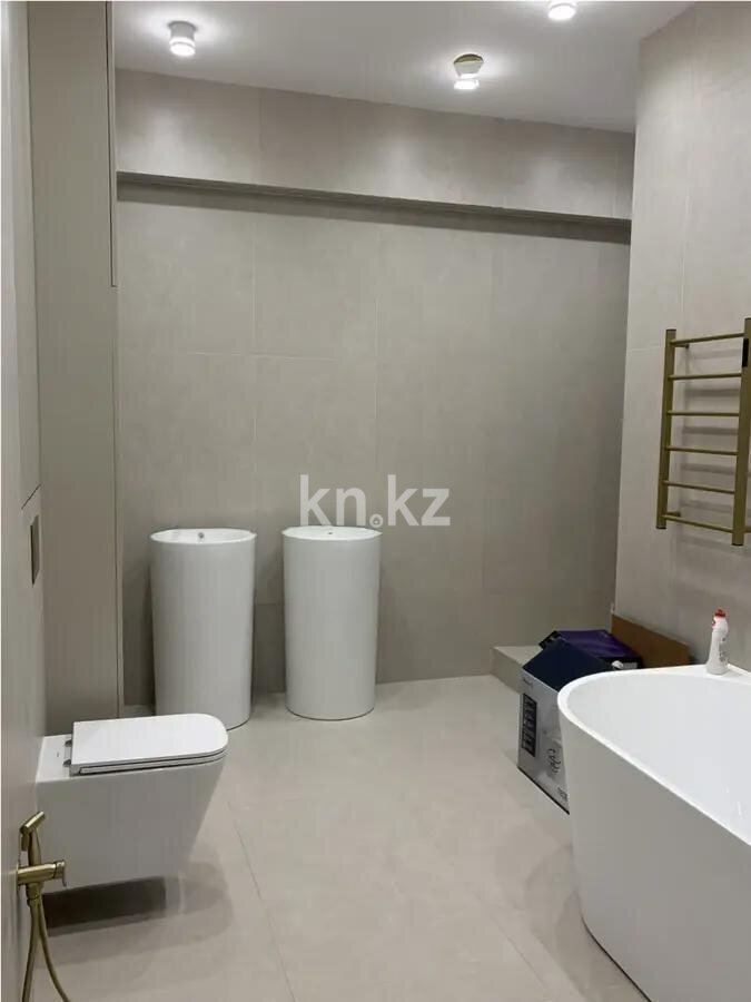 Продажа 4-комнатной квартиры, 160 м² в Алматы - фото 4