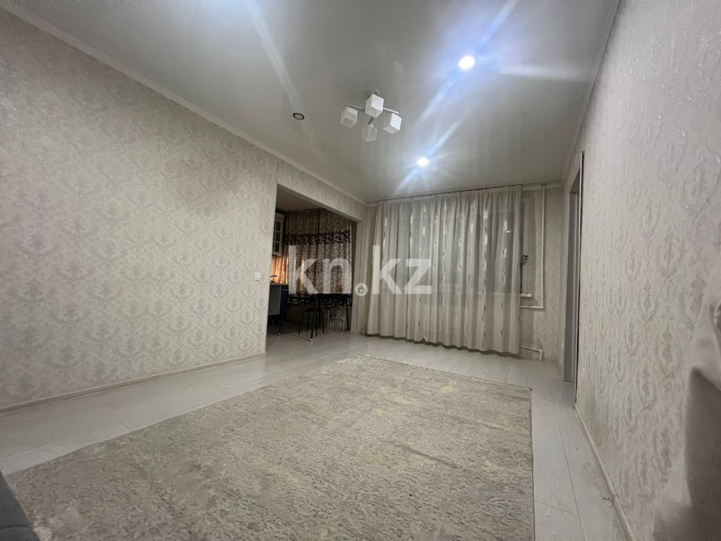 Продажа 2-комнатной квартиры, 46 м², пр. Республики в Караганде - фото 4