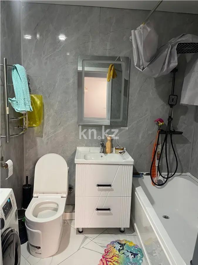 Продажа 2-комнатной квартиры, 48 м², мкр-н Аккент, дом  74 в Алматы - фото 4