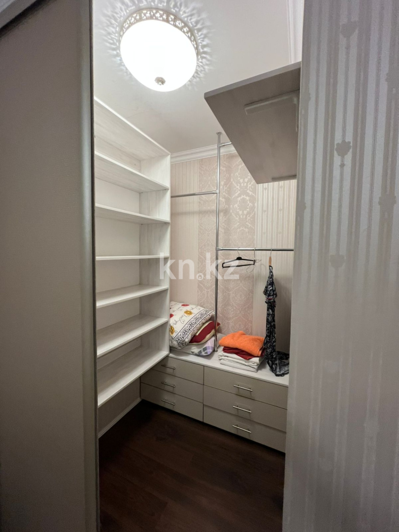 Продажа 4-комнатной квартиры, 122 м², пр. Республики в Караганде - фото 14