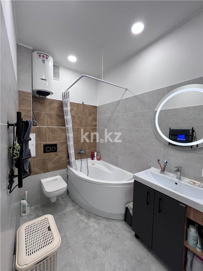 Продажа 3-комнатной квартиры, 84 м² в Караганде - фото 17