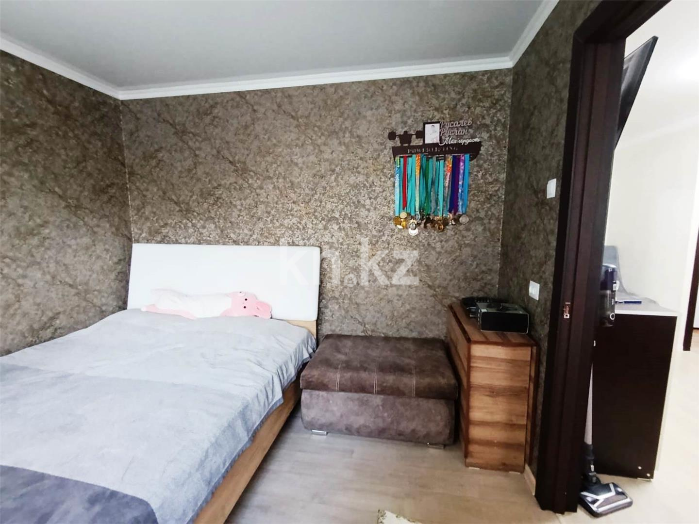 Продажа 3-комнатной квартиры, 48 м², 17-й мкр., дом  55 в Караганде - фото 9