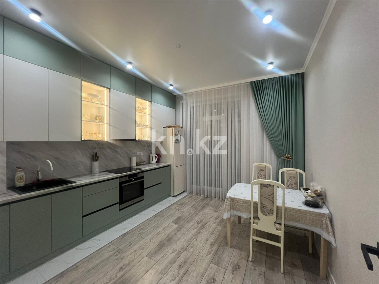 Продажа 4-комнатной квартиры, 107 м², ул. 3-я, дом  42б в Караганде - фото 7