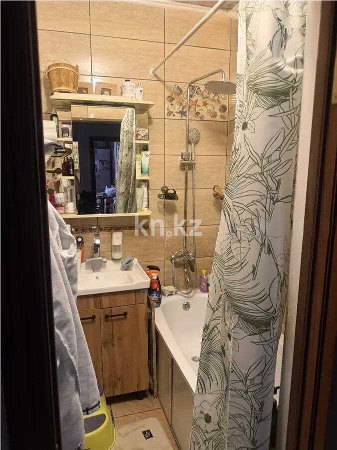 Продажа 3-комнатной квартиры, 64.3 м² в Алматы - фото 4