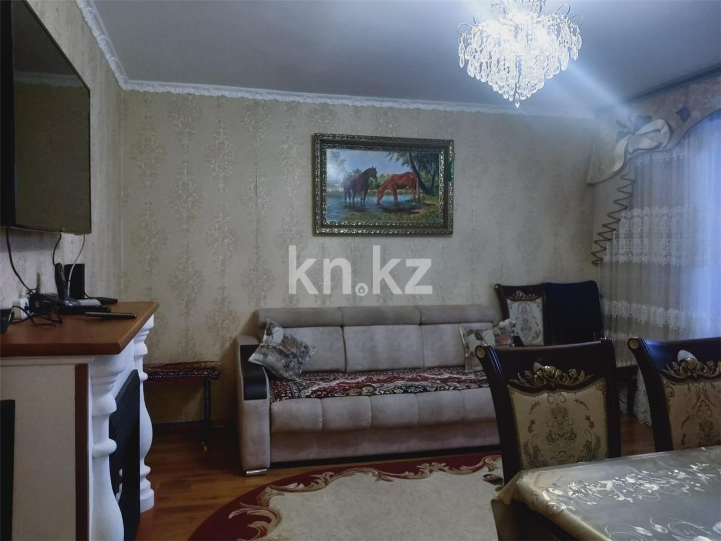 Продажа 3-комнатной квартиры, 64 м², мкр-н Восток-3 в Караганде - фото 2