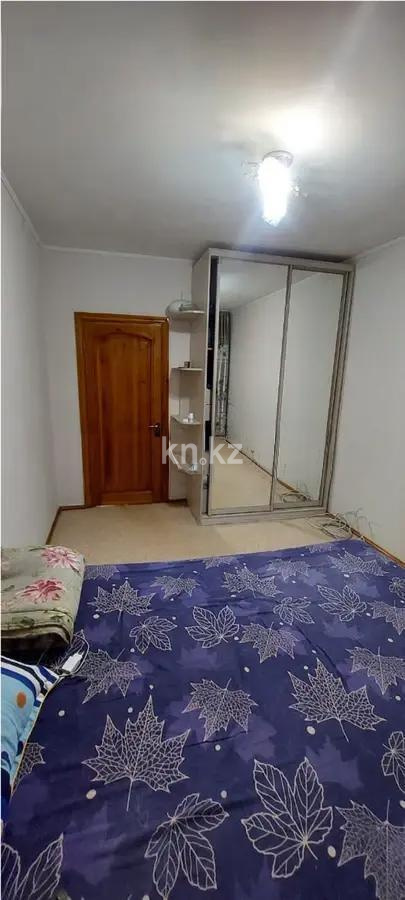 Продажа 3-комнатной квартиры, 64 м², мкр-н Голубые Пруды, дом  17 в Караганде - фото 2