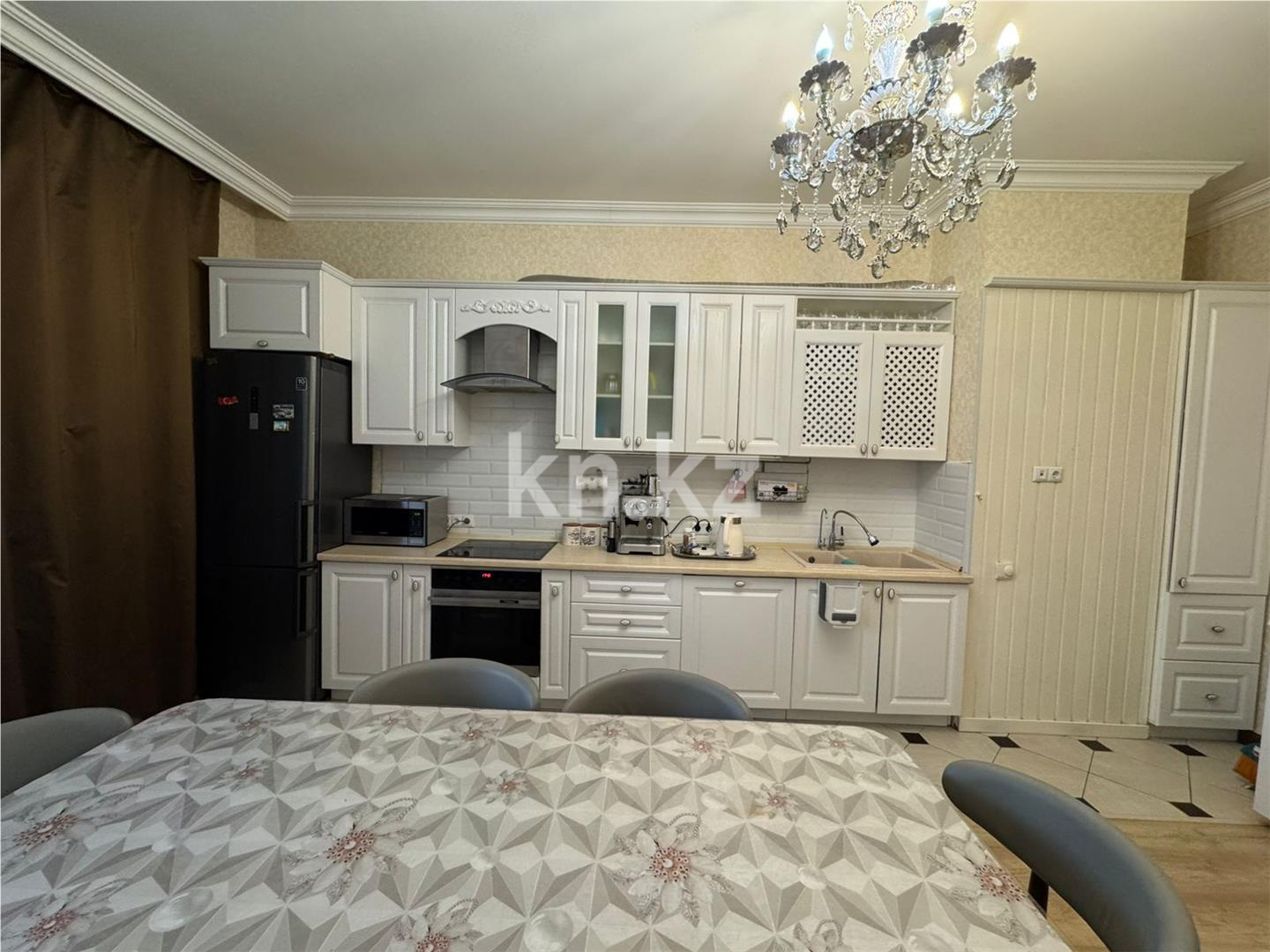 Продажа 2-комнатной квартиры, 104 м², ул. Керей, Жанибек хандар, дом  22 в Астане - фото 6