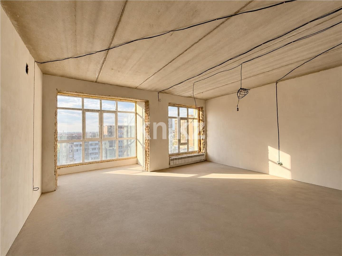 Продажа 5-комнатной квартиры, 159 м² в Караганде