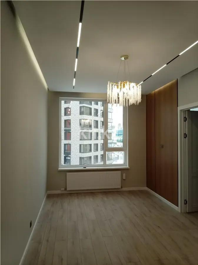 Продажа 2-комнатной квартиры, 38 м², ул. Е-899, дом  5 стр в Астане