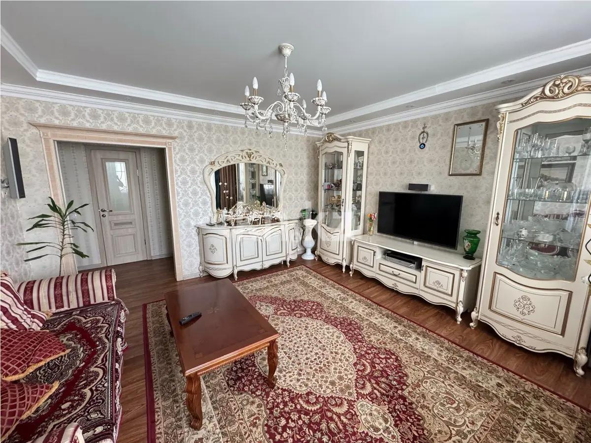 Продажа 4-комнатной квартиры, 110 м², ул. Таттимбета, дом  13 в Караганде