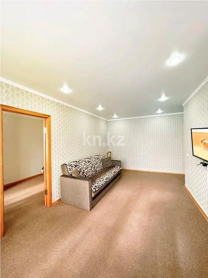 Продажа 2-комнатной квартиры, 45 м², пр. Бухар-жырау, дом  52 в Караганде