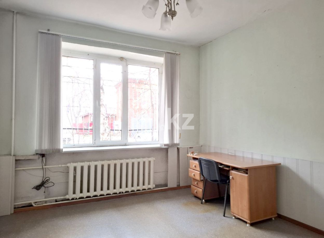 Продажа 3-комнатной квартиры, 63 м², ул. Тохтарова, дом  76А в Усть-Каменогорске - фото 2