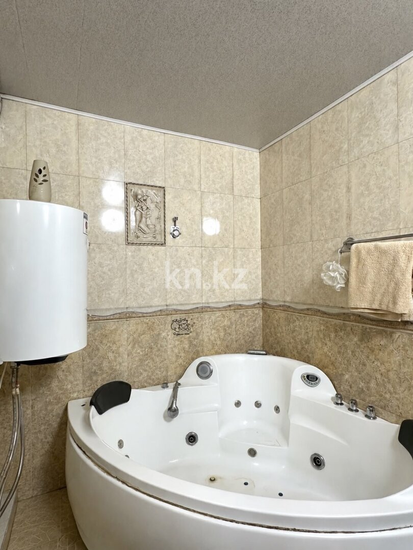 Продажа 3-комнатной квартиры, 68 м² в Караганде - фото 11