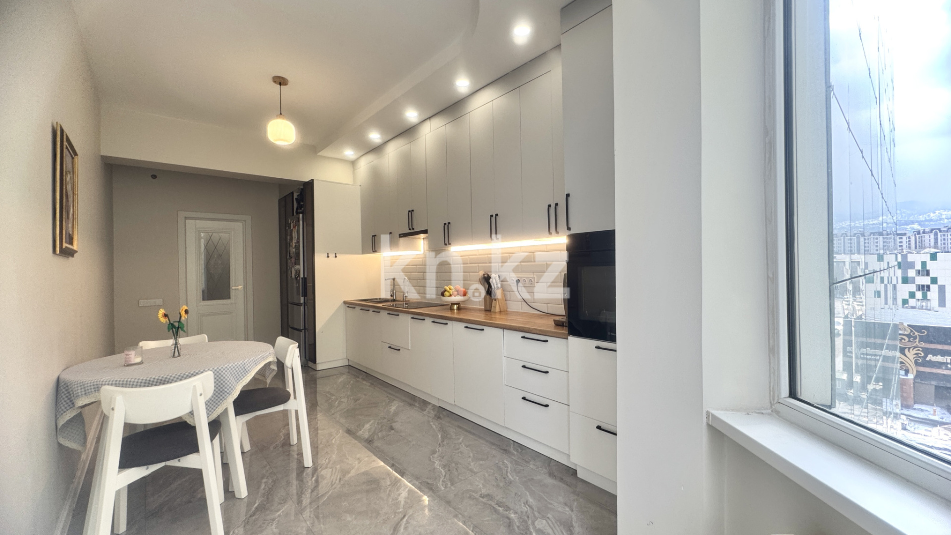 Продажа 3-комнатной квартиры, 133 м², мкр. Самал-2 в Алматы - фото 7