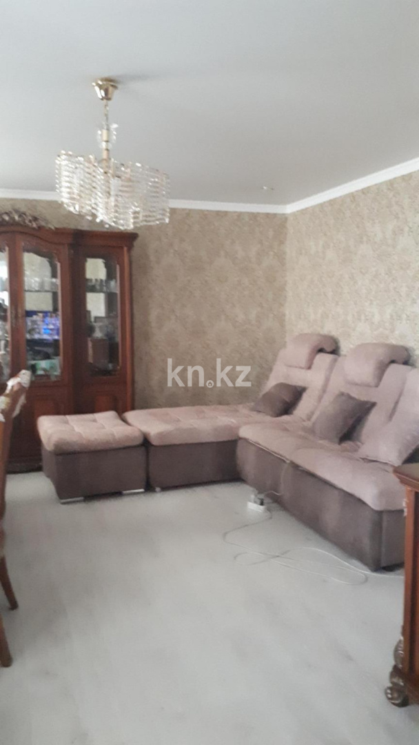 Продажа 5-комнатной квартиры, 119 м², ул. Аманжолова, дом  69 в Караганде - фото 2
