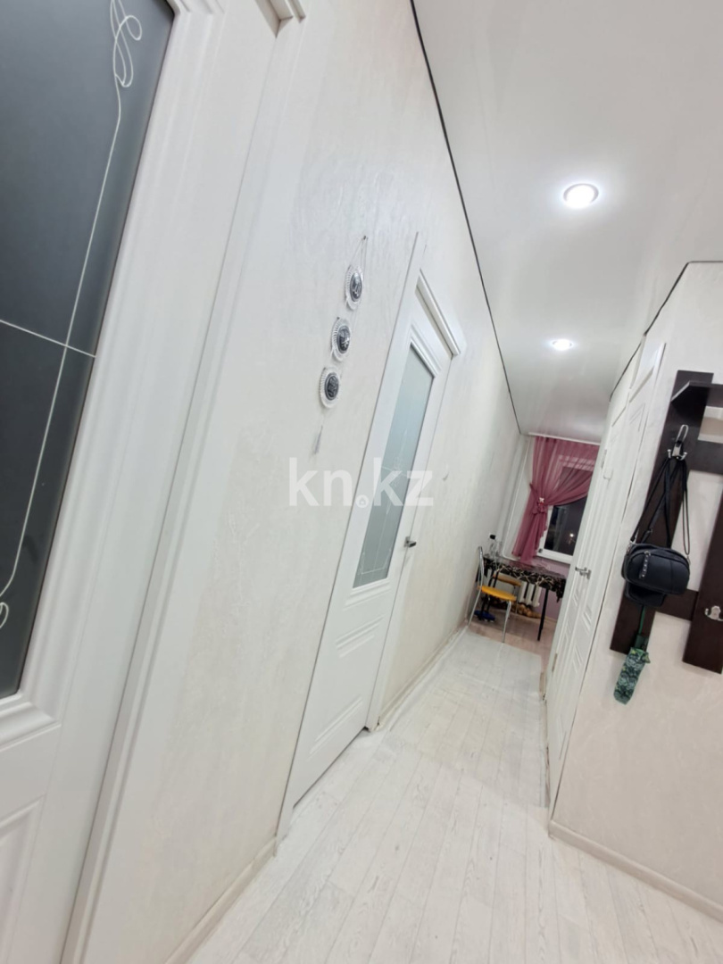 Продажа 3-комнатной квартиры, 63 м² в Уральске - фото 3