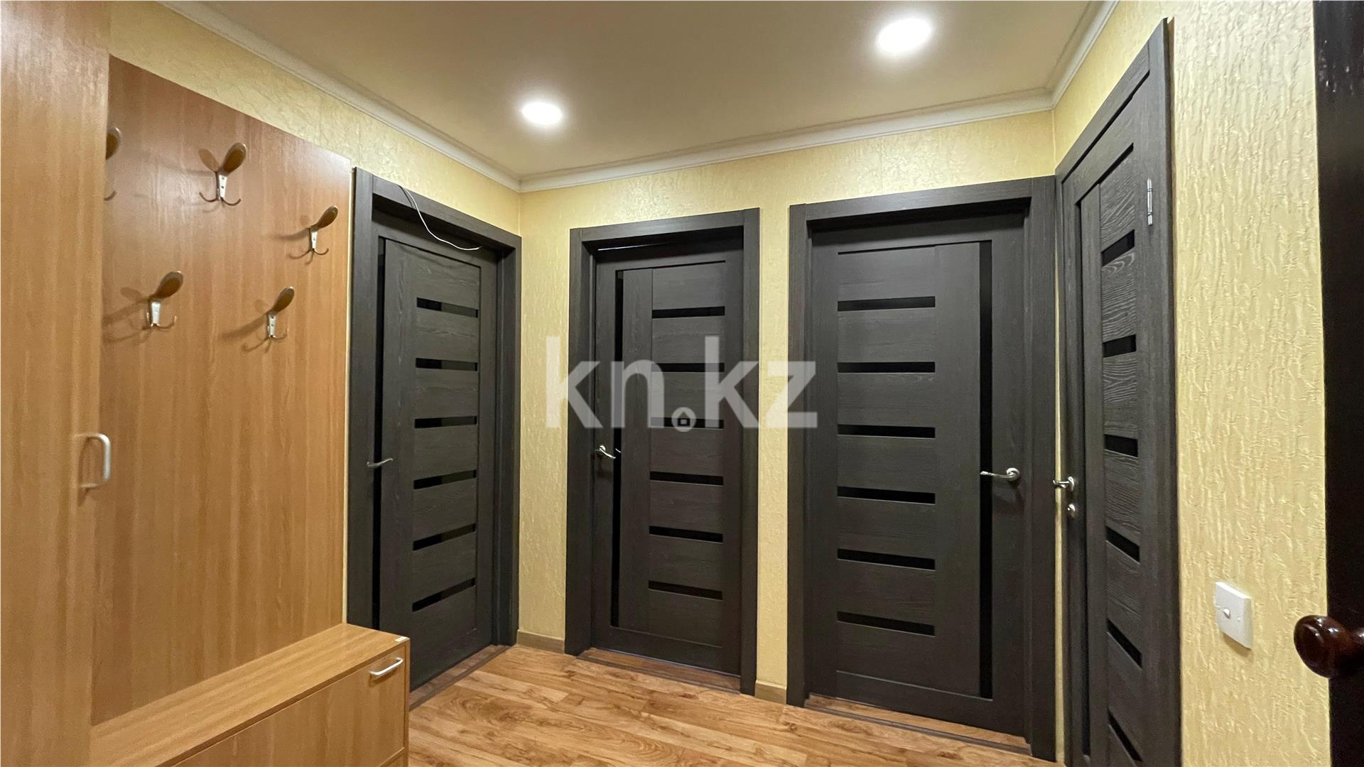 Продажа 3-комнатной квартиры, 61 м², мкр-н 15 в Караганде - фото 17