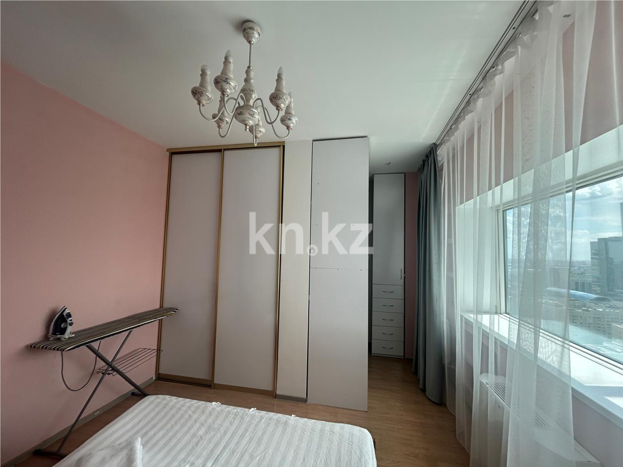 Продажа 3-комнатной квартиры, 100.2 м², ул. Достык в Астане - фото 7