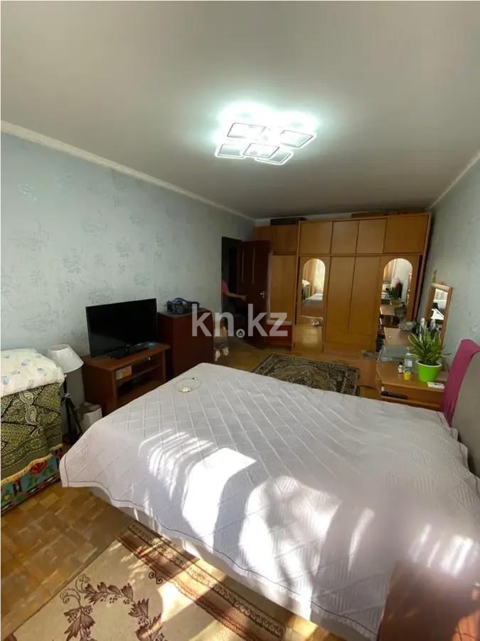 Продажа 3-комнатной квартиры, 60.6 м², мкр-н 12, дом  15 в Алматы - фото 2