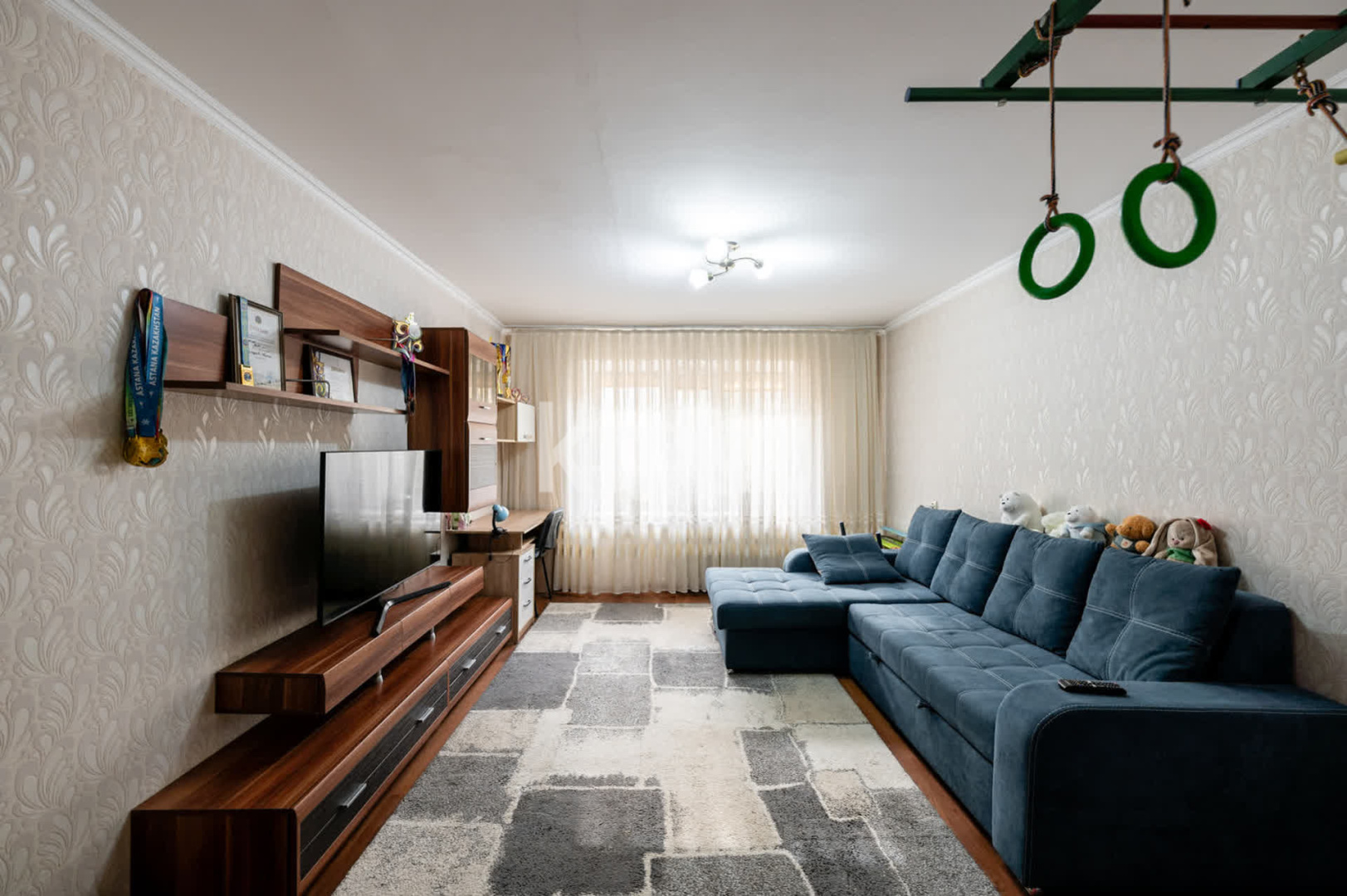 Продажа 4-комнатной квартиры, 70.1 м² в Астане
