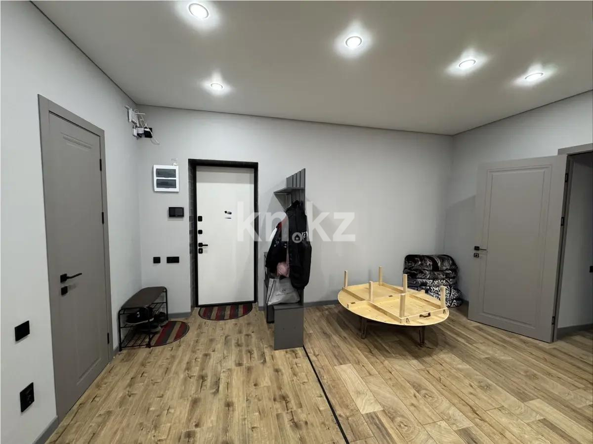 Продажа 2-комнатной квартиры, 64 м², 067 учетный квартал, дом  ст502 в Караганде - фото 5