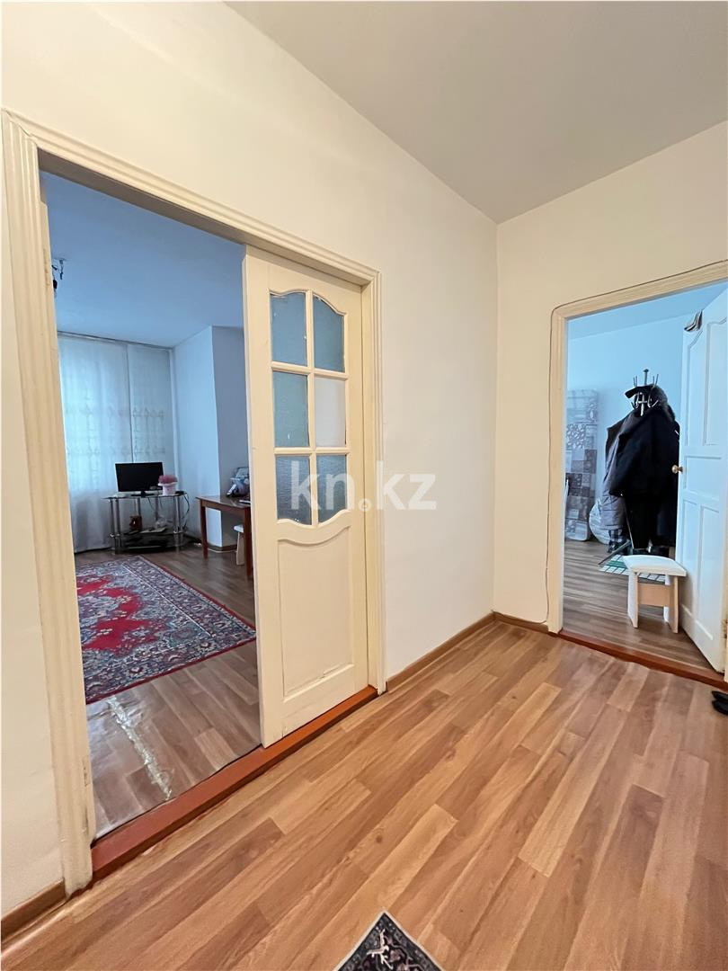 Продажа 2-комнатной квартиры, 60 м², пр. Шахтеров, дом  74 в Караганде - фото 5