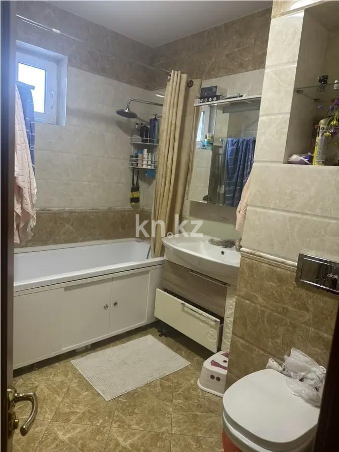 Продажа 3-комнатной квартиры, 64 м², ул. Тлендиева, дом  48 в Алматы - фото 3