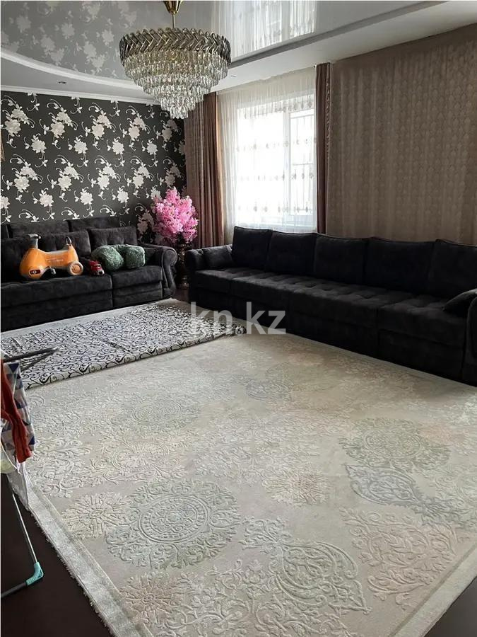 Продажа 3-комнатной квартиры, 125.5 м², пр. Тауелсыздык, дом  34/1 в Астане