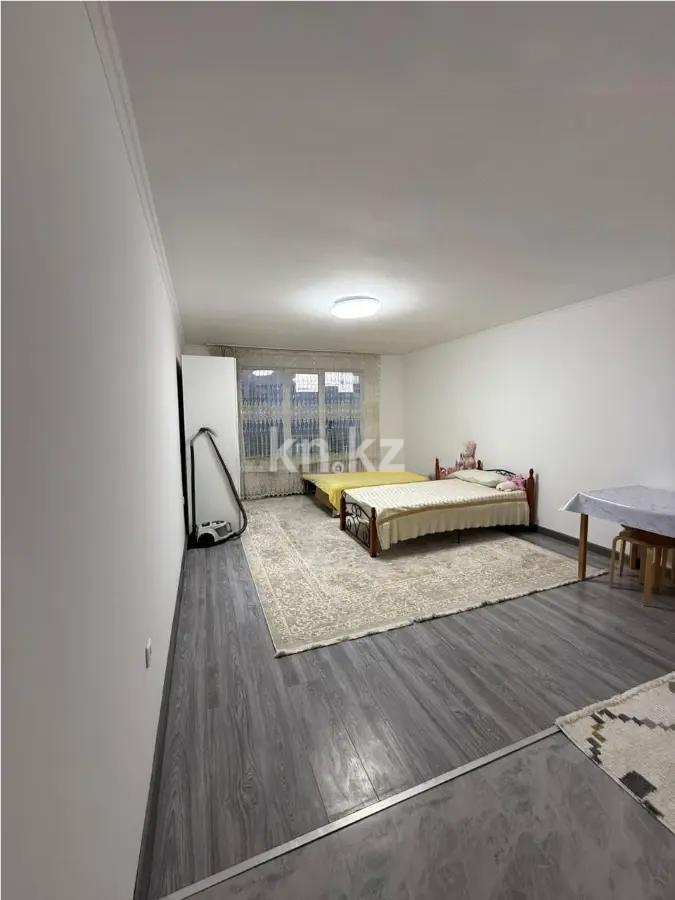 Продажа 1-комнатной квартиры, 30 м², мкр-н Аккент, дом  99 в Алматы