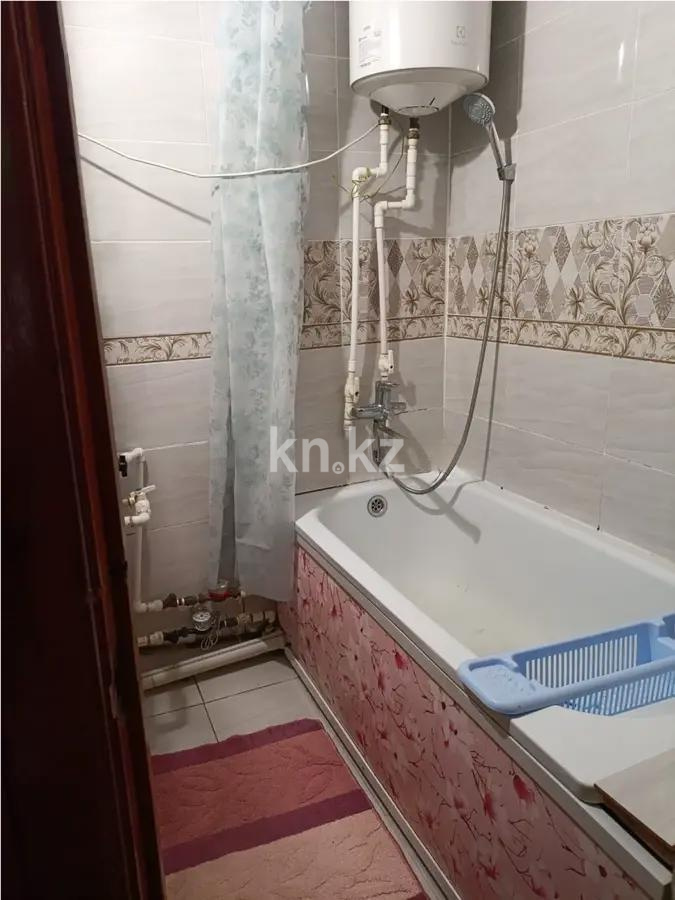 Продажа 2-комнатной квартиры, 45 м², мкр-н 13, дом  18 в Караганде - фото 4