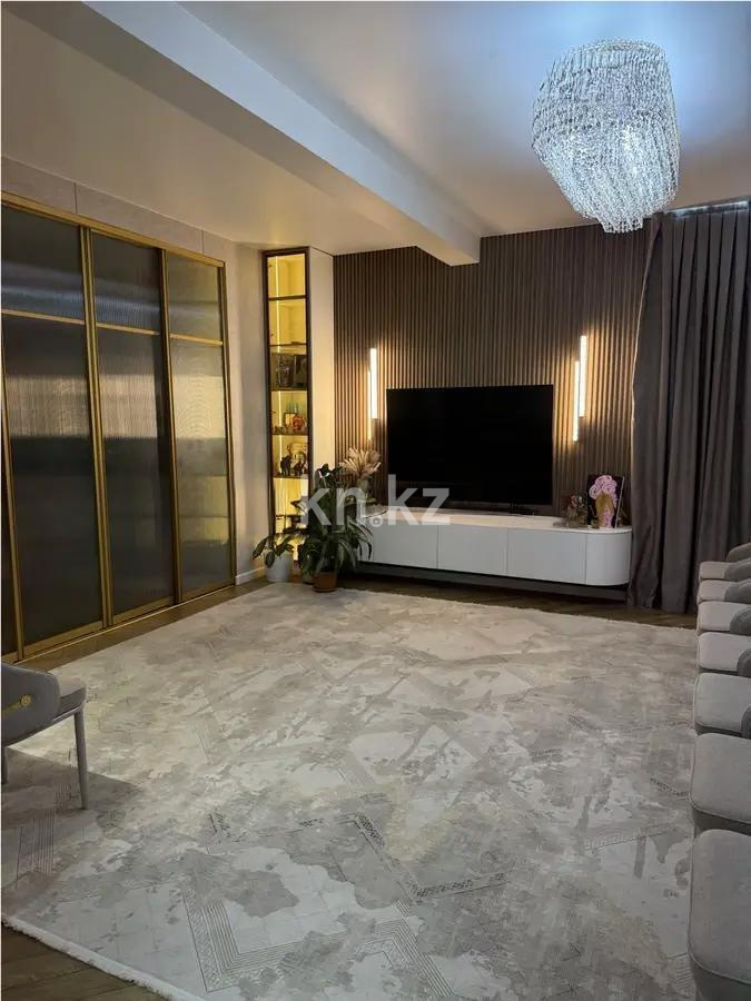 Продажа 4-комнатной квартиры, 130 м² в Алматы