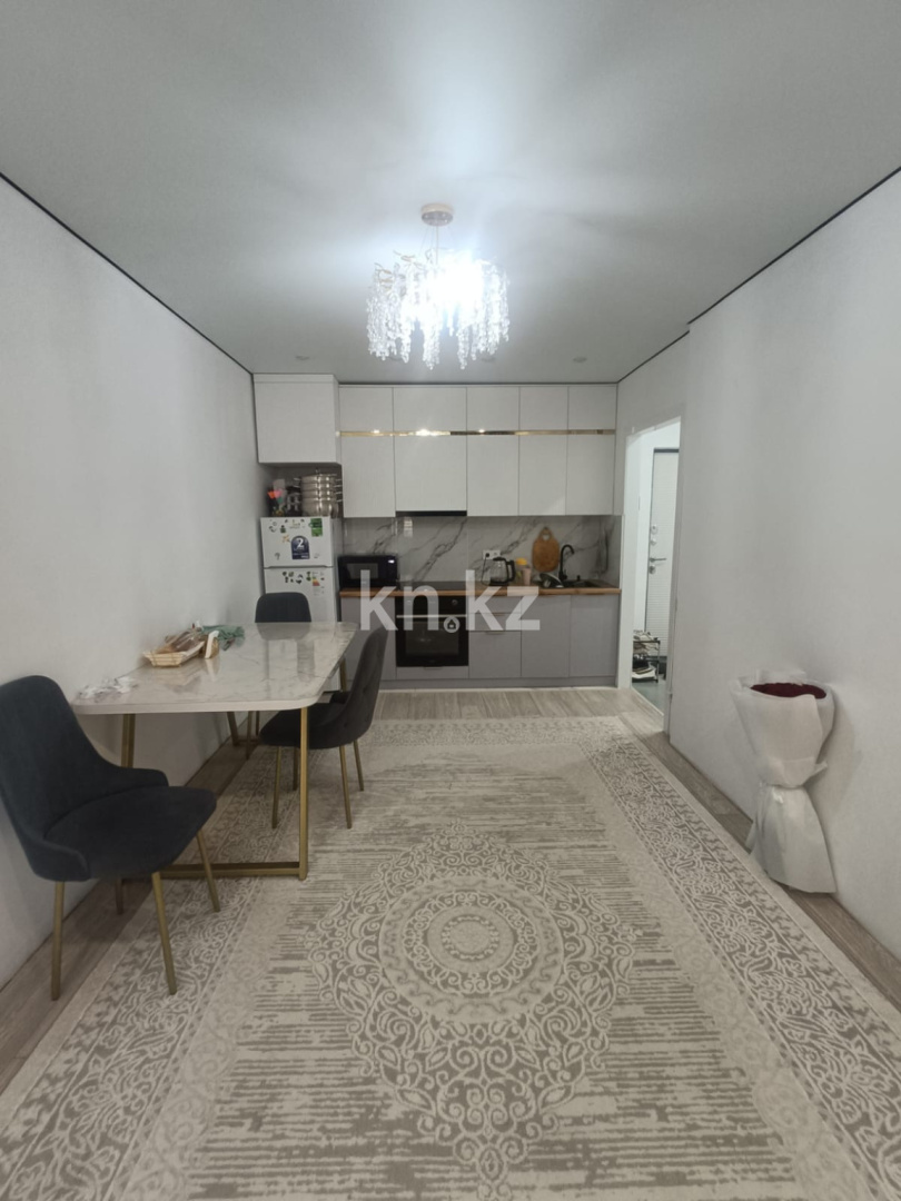 Аренда 3-комнатной квартиры, 52 м², ул. Казыбек би, дом  35 в Астане