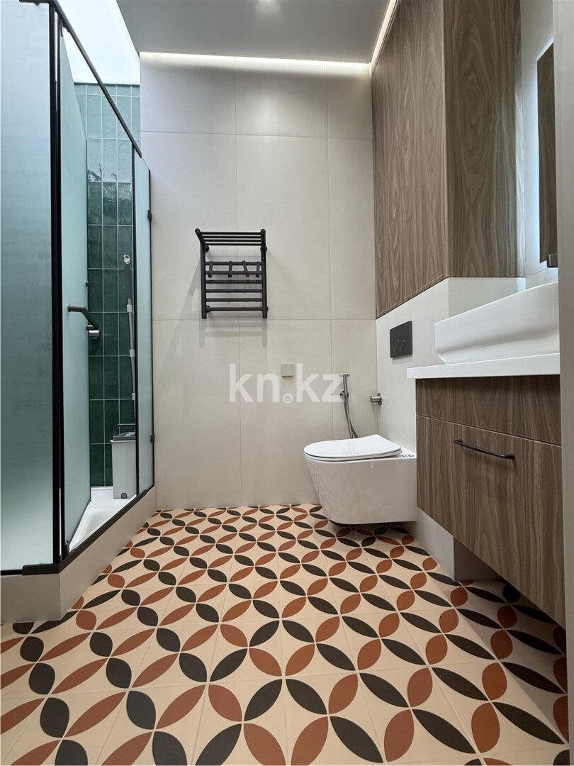 Продажа 4-комнатной квартиры, 130 м² в Караганде - фото 21