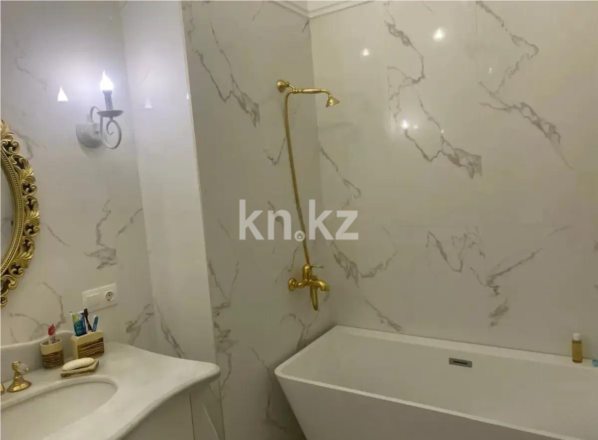 Продажа 4-комнатной квартиры, 128 м², пр. Кабанбай батыра, дом  9 в Астане - фото 6