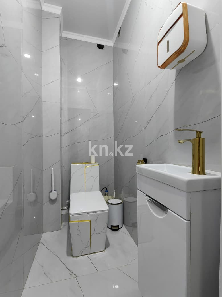 Продажа 4-комнатной квартиры, 143 м², мкр. Голубые Пруды, дом  5/4 в Караганде - фото 28