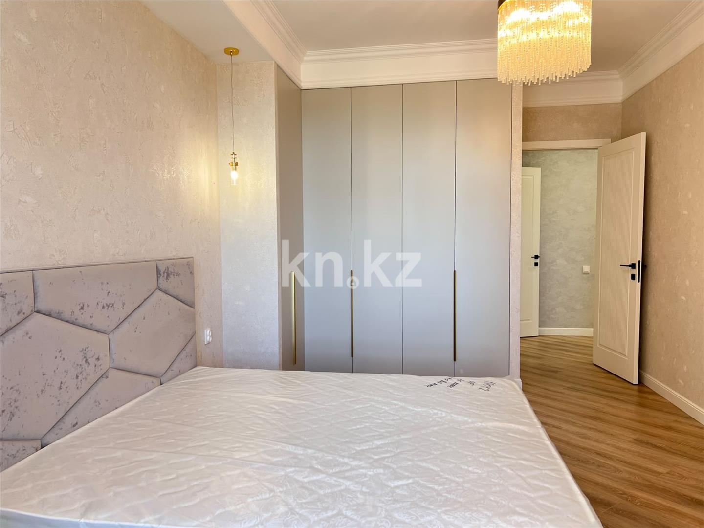 Продажа 4-комнатной квартиры, 136 м² в Караганде - фото 36