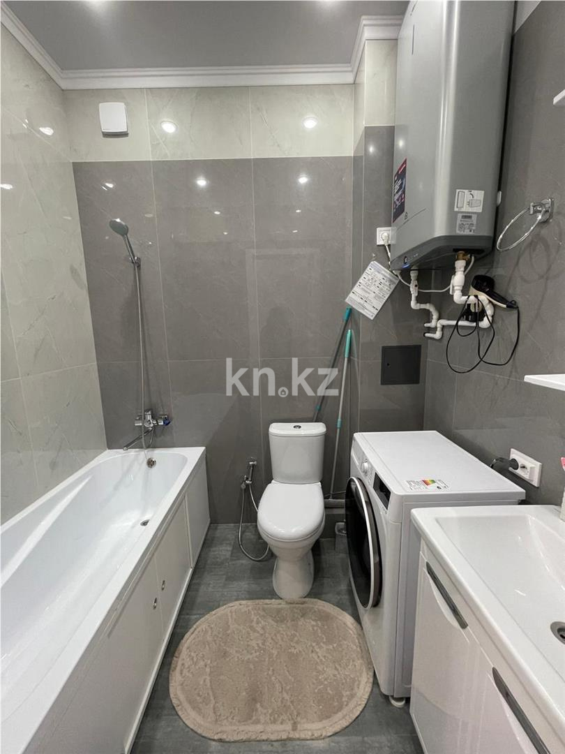 Продажа 2-комнатной квартиры, 59 м², ул. Муканова в Караганде - фото 12