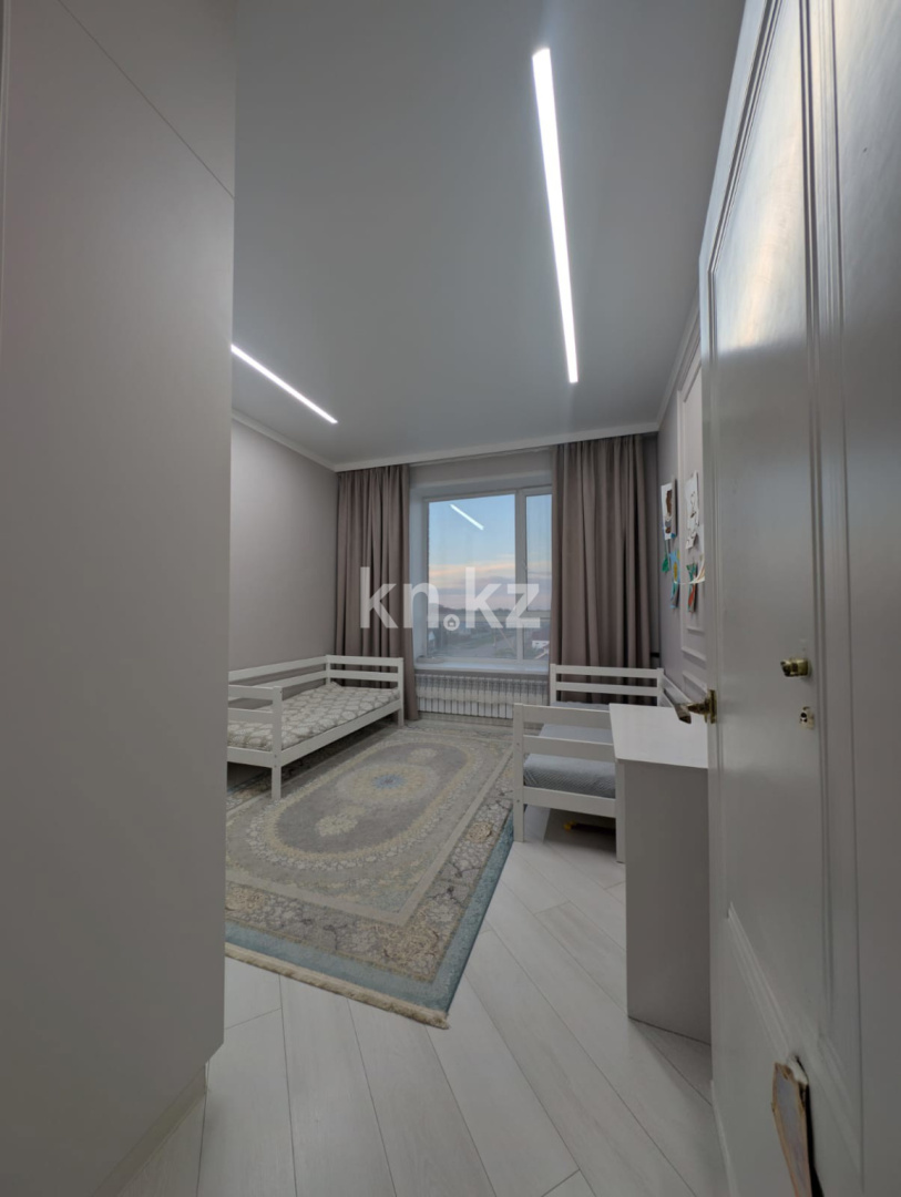 Продажа 4-комнатной квартиры, 115 м² в Уральске - фото 5