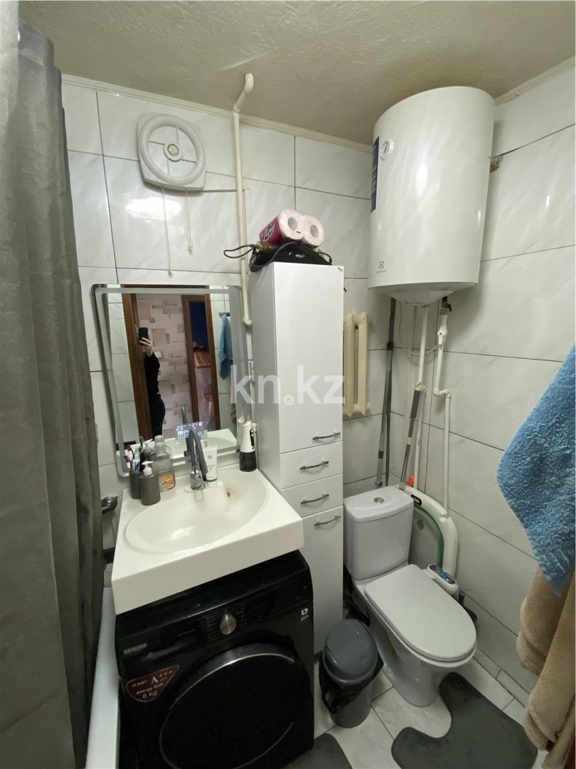 Продажа 3-комнатной квартиры, 52 м², 21 мкр. в Караганде - фото 10